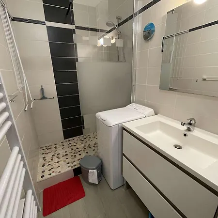 Superbe Studio En Bord De Mer Avec Balcon, Vue Imprenable, Parking Prive Et Equipements Modernes - Fr-1-224c-290 * Saint-Jean-de-Monts